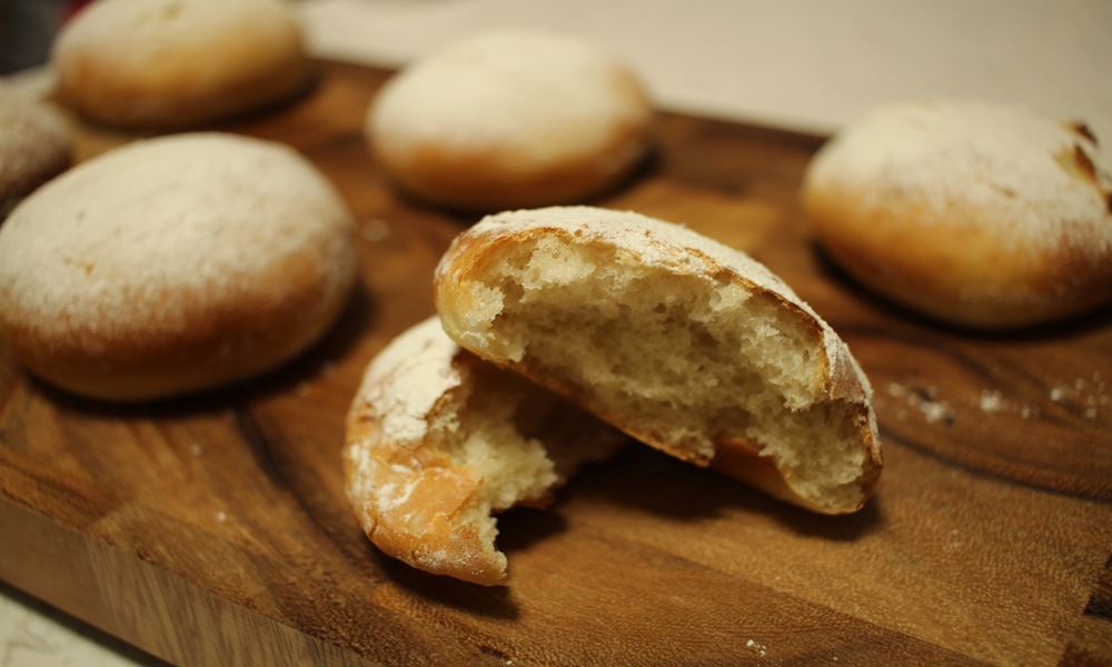 宇都宮ホテル丸治　観光地　道の駅うつのみや　ろまんちっく村　パン作り体験